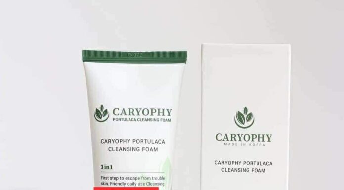 Review sữa rửa mặt trị mụn Caryophy