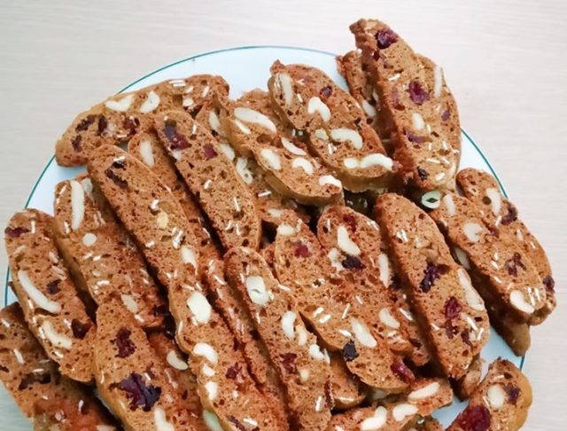 Bánh quy Biscotti nguyên cám