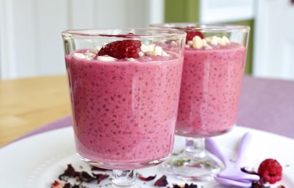 Hạt chia có tốt không? Bí mật thực phẩm lành mạnh nhất hành tinh Hạt chia thường được sử dụng phổ biến với sinh tố