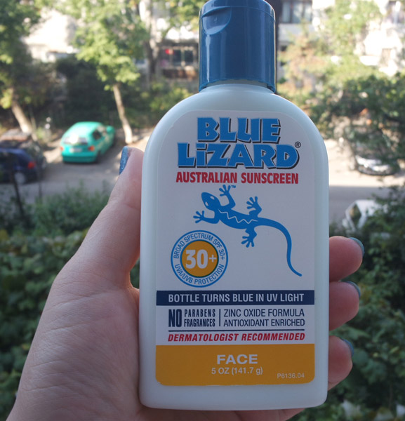Bao bì mới kem chống nắng phổ rộng Blue Lizard Australian Face Suncream SPF 30+