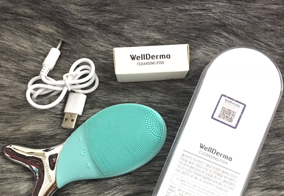 Máy rửa mặt Wellderma Cleansing Fish giá rẻ có nên mua? Máy rửa mặt Wellderma Cleansing Fish