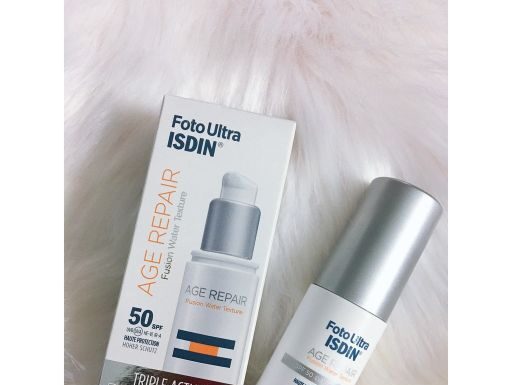 Review kem chống nắng Isdin Fotoultra Age Repair Fusion Water Texture SPF50 isdin fotoultra age repair fusion water texture spf 50