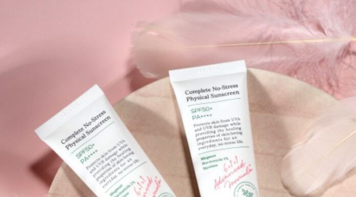 Review kem chống nắng AXIS-Y Complete No-Stress Physical Sunscreen SPF50+ PA++++ axis-y complete no-stress physical sunscreen review