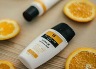 Review kem chống nắng Heliocare 360 Mineral Tolerance Fluid SPF50 50ml