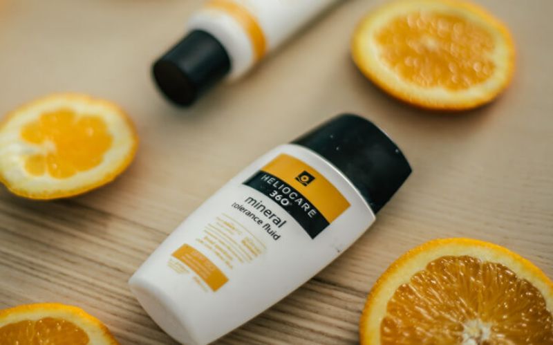 Review kem chống nắng Heliocare 360 Mineral Tolerance Fluid SPF 50