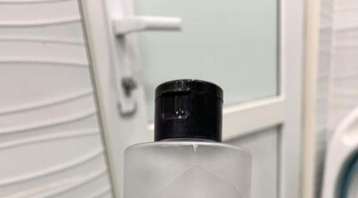 Review nước tẩy trang Caryophy Smart Cleansing Water có tốt như quảng cáo?