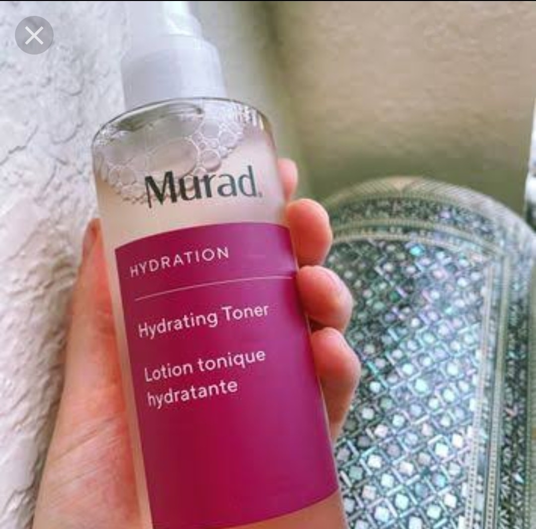 Toner Murad Hydrating giúp da mình cải thiện rõ rệt, các bước skincare phía sau apply trên da cũng đc hấp thụ tốt hơn