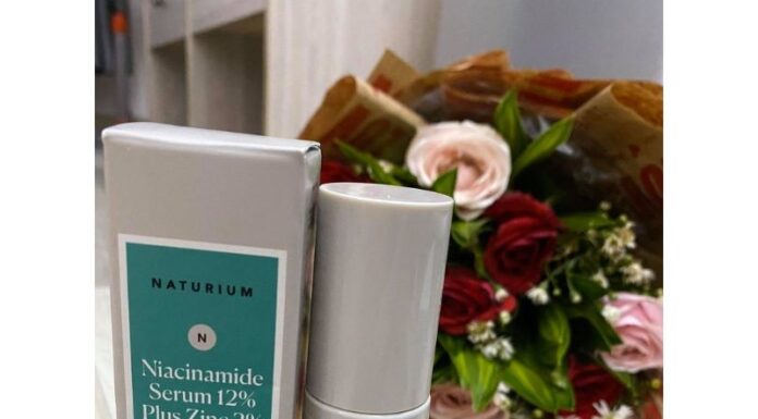 Review serum Naturium Niacinamide 12% + Zinc PCA 2% có hiệu quả không?