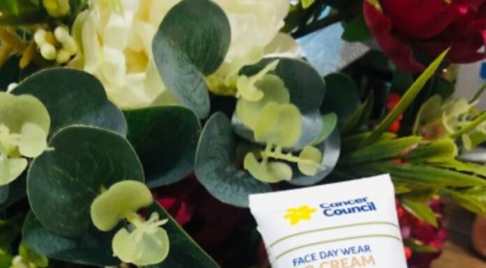 Review kem chống nắng Cancer Council Face Day Wear BB Cream SPF 50 cho những cô nàng “lười trang điểm”