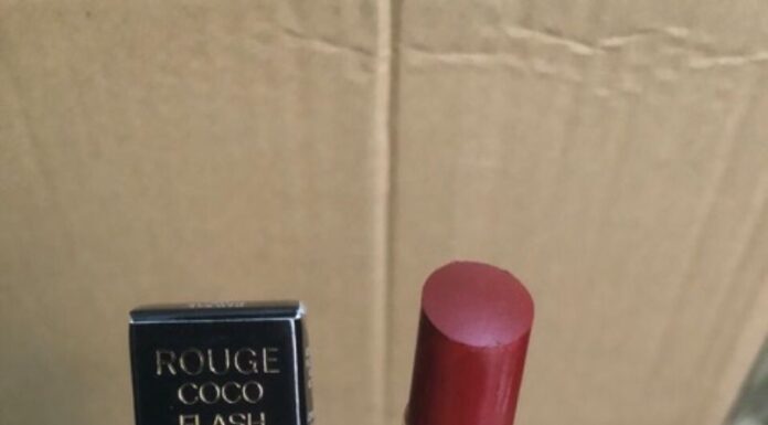 Review son Chanel Rouge Coco Flash – sắc son căng bóng với độ lên màu cực chuẩn