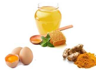 Hướng dẫn làm mặt nạ trứng gà mật ong bột nghệ