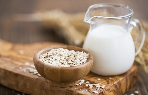 Hướng dẫn làm mặt nạ bột yến mạch sữa tươi mật ong