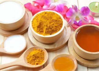 Hướng dẫn làm mặt nạ mật ong nghệ sữa chua