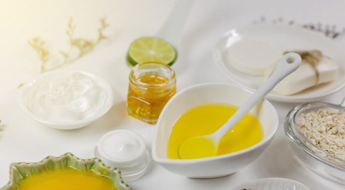 Mặt nạ nghệ trị mụn, xóa tan tự ti vì mụn “biến mất”