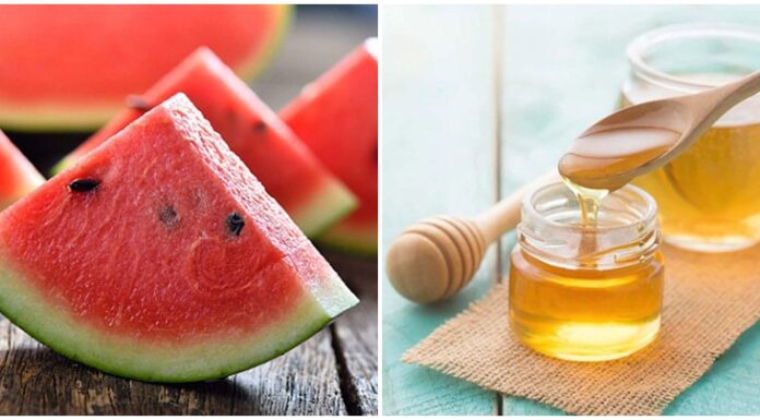 Hướng dẫn làm mặt nạ mật ong dưa hấu