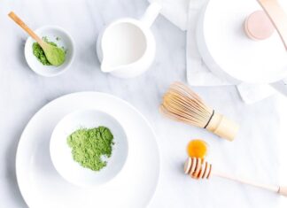 Hướng dẫn làm mặt nạ trà xanh mật ong sữa tươi