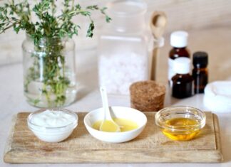 Hướng dẫn làm mặt nạ sữa chua mật ong và dầu oliu