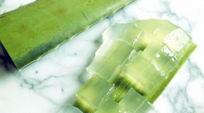 Hướng dẫn làm mặt nạ nha đam và vitamin E vitamin C