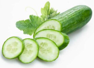 Hướng dẫn làm mặt nạ dưa leo với mật ong