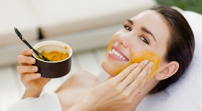 Có nên đắp mặt nạ nghệ thường xuyên không?