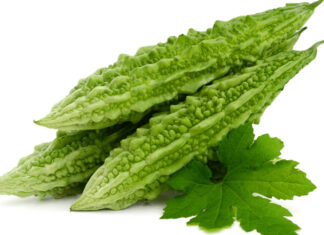 Hướng dẫn làm mặt nạ mướp đắng vitamin E