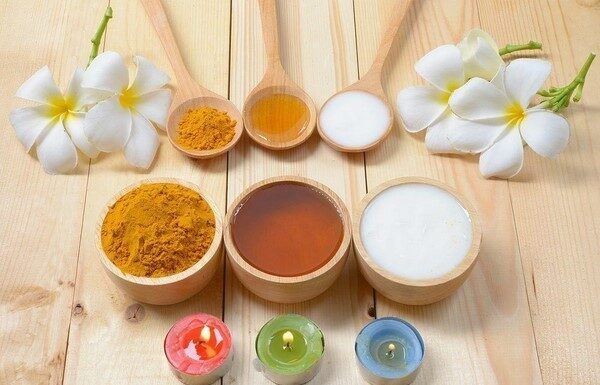 Đắp mặt nạ mật ong rừng có tốt không?