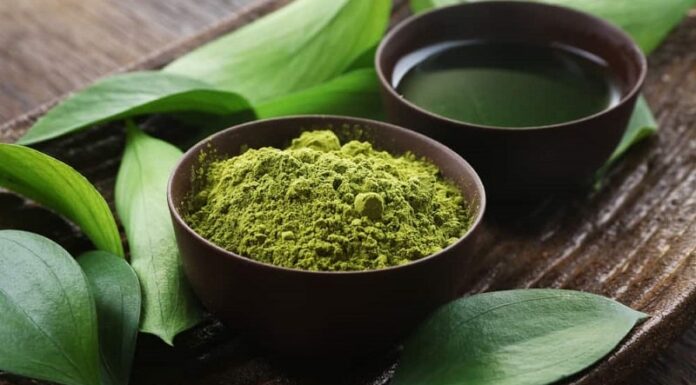 Hướng dẫn làm mặt nạ trà xanh sữa tươi và mật ong