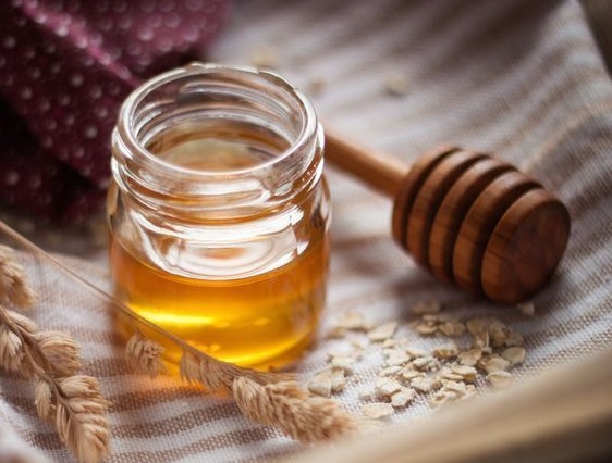 Bạn có thể sử dụng hỗn hợp mặt nạ mật ong rau má trong vòng 1-2 tuần