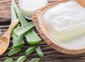 Hướng dẫn làm mặt nạ nha đam với nước vo gạo