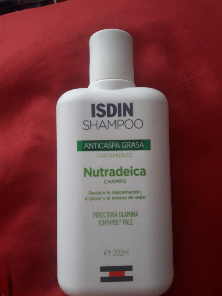 Dầu gội tóc gàu ISDIN Shampoo Anticaspa xanh