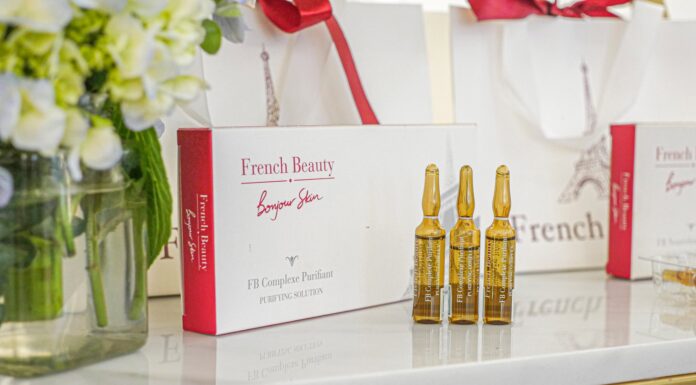 Review Tinh chất Complexe Purifiant của French Beauty có hiệu quả trong điều trị sẹo rỗ và mụn ẩn, sưng viêm?