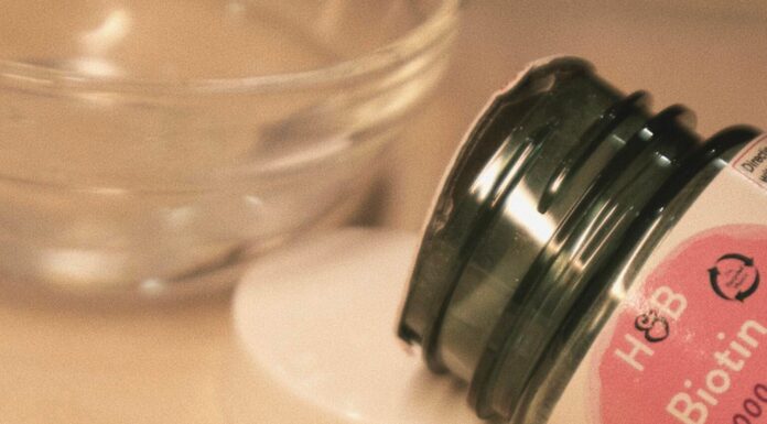 Review viên uống kích thích mọc tóc Biotin và tips chăm sóc tóc đẹp