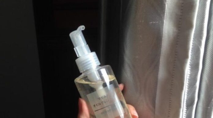 Review dầu tẩy trang Muji Mild Cleansing Oil của Nhật có tốt không