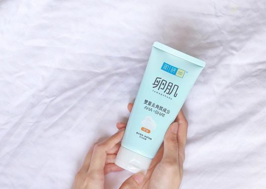 Review top 15+ sữa rửa mặt trị mụn đầu đen tốt nhất (update 2022)