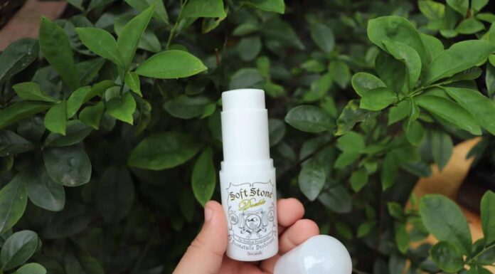 Review Deonatulle – Sáp lăn khử mùi đá khoáng số 1 Nhật Bản