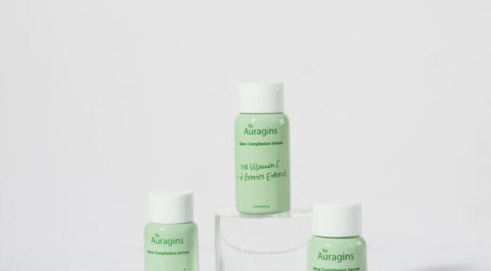 Vì sao Vitamin C “lép vế” hơn Niacinamide về độ nổi tiếng?